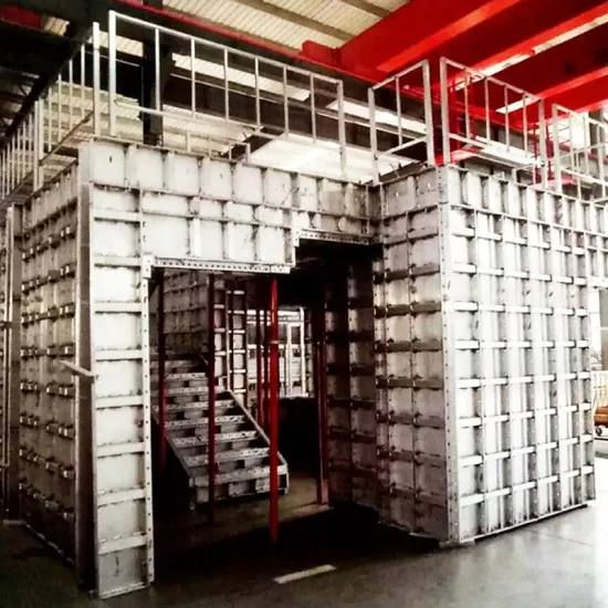 Coffrage en aluminium durable de tunnel de voyageur de panneaux de coffrage en béton de construction réutilisable pour la construction municipale